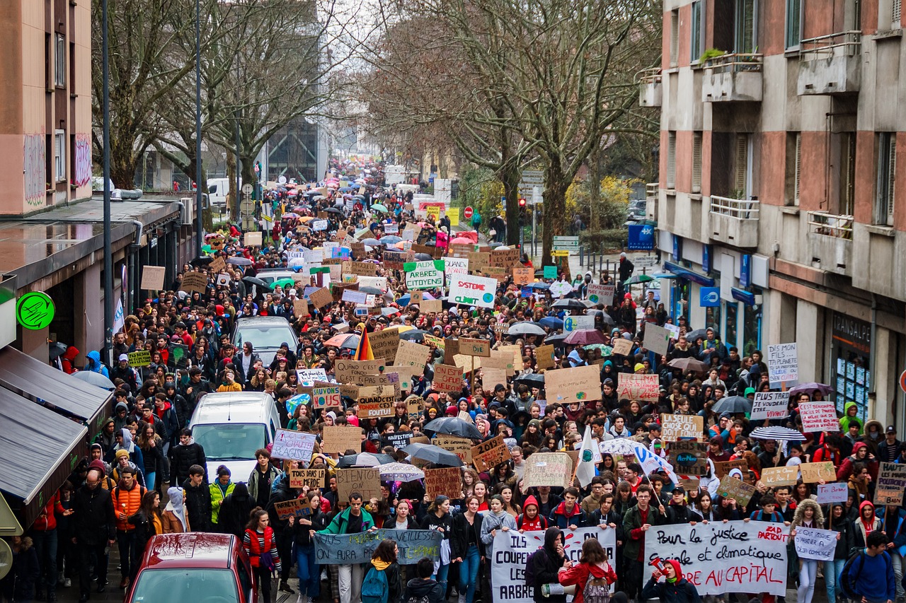 Is There a Link Between Philosophy and Politics?